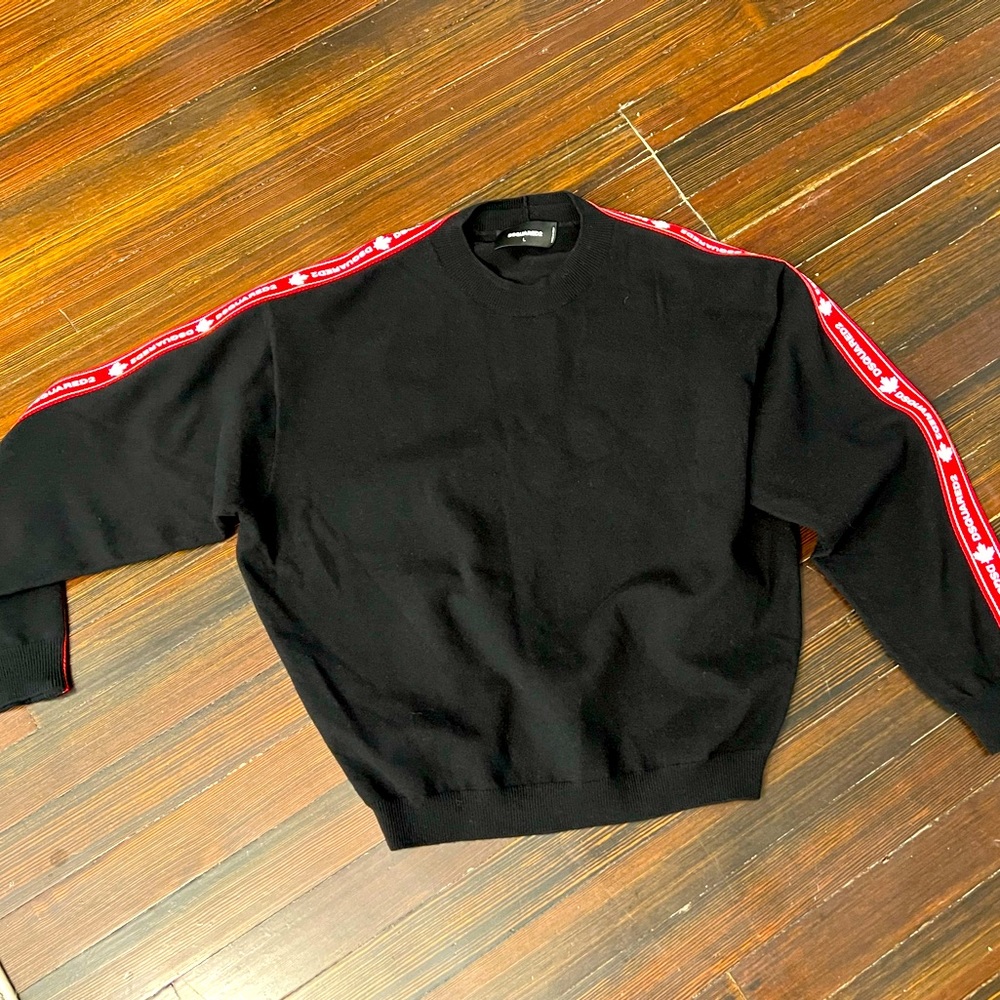Daquared2 Black Sweater